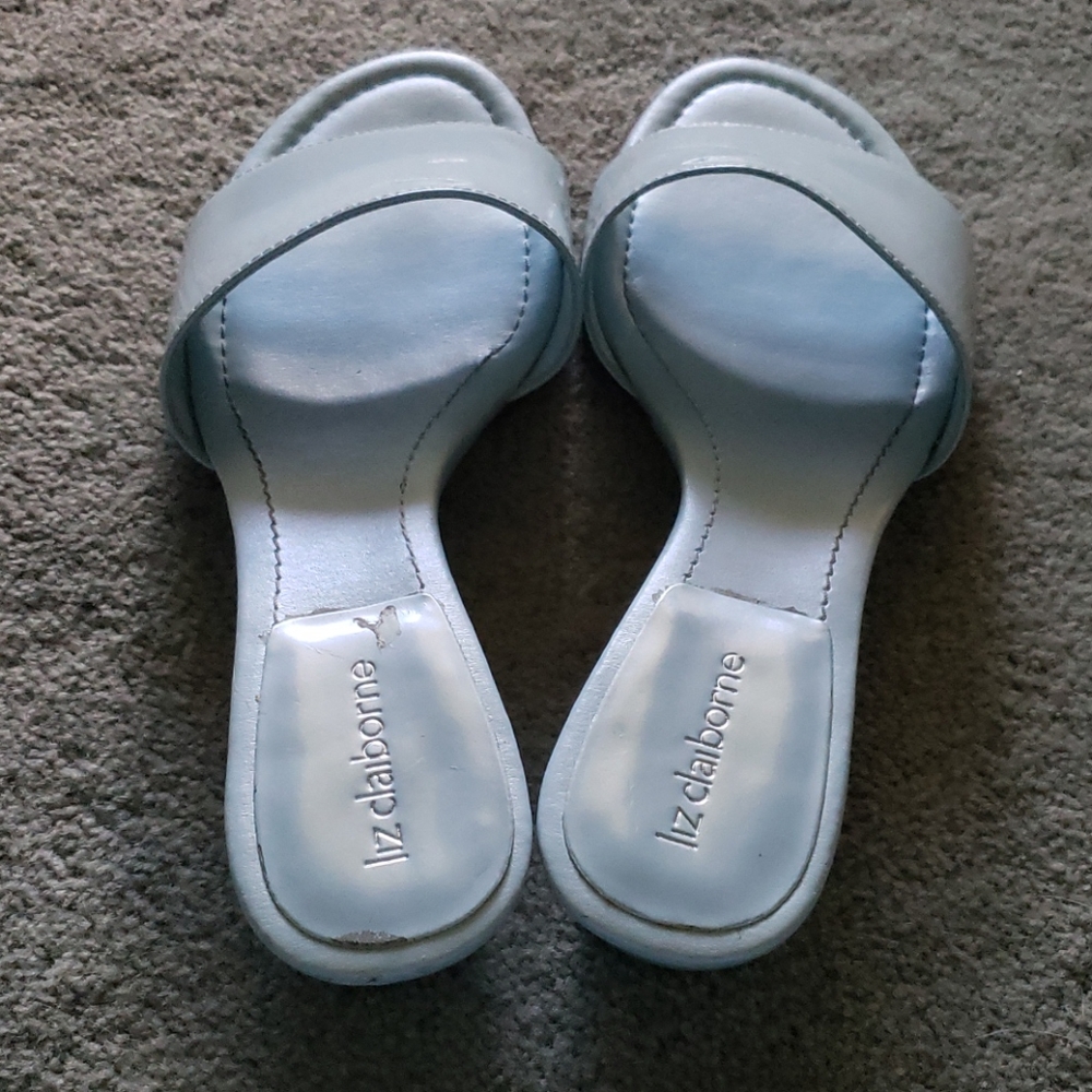 Liz Claiborne light blue patent leather slides - Picture 3 of 9
